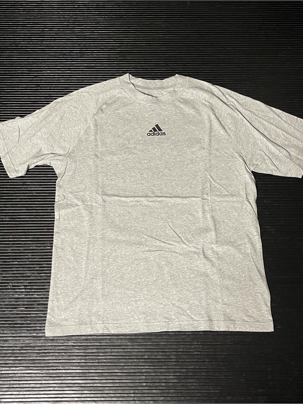adidas Men’s Heather Gray Crew Neck Tee with Center Logo